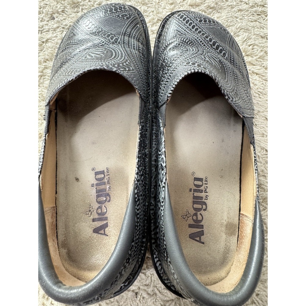 Alegria Debra Gray Tooled Paisley Slip On Comfort Nursing Shoes Euro 39 US 8-8.5 - Picture 13 of 13